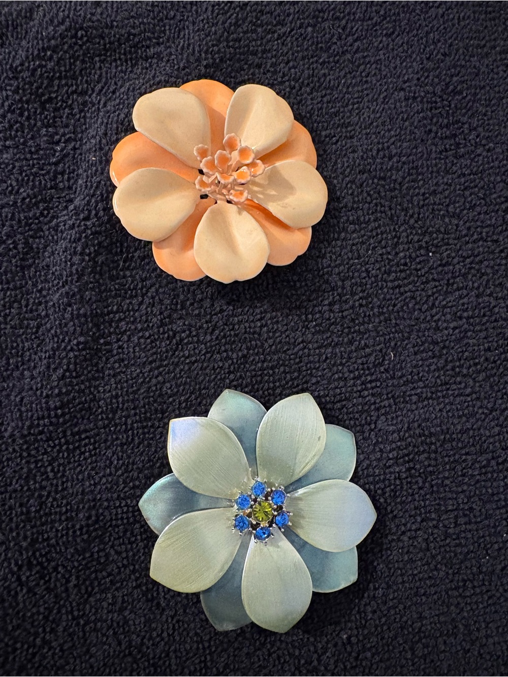 Vintage 1960s Floral Brooch Set